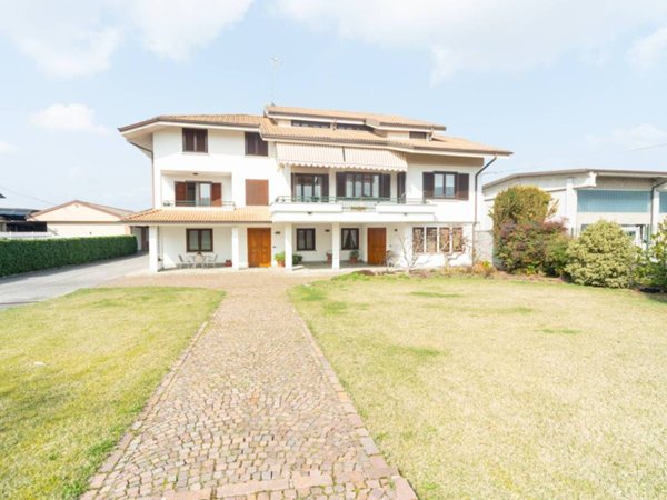 casa indipendente in vendita a Castelletto Stura