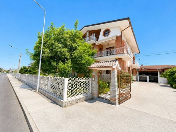 appartamento in vendita a Castelletto Stura