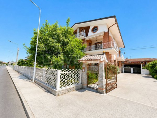 appartamento in vendita a Castelletto Stura