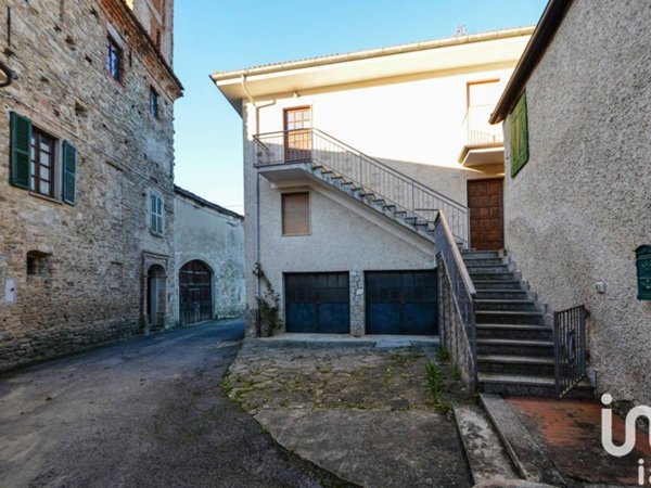 casa indipendente in vendita a Castelletto Uzzone in zona Scaletta Uzzone