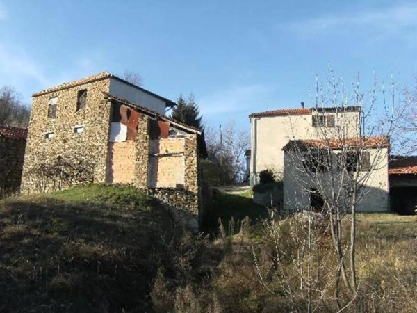 casa indipendente in vendita a Castelletto Uzzone