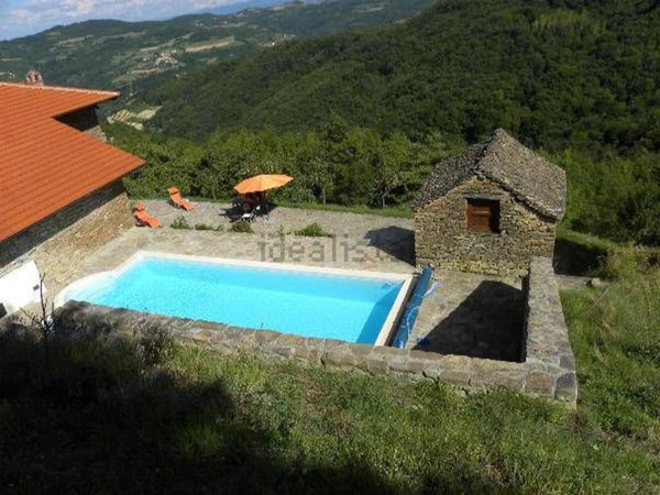 casale in vendita a Castelletto Uzzone