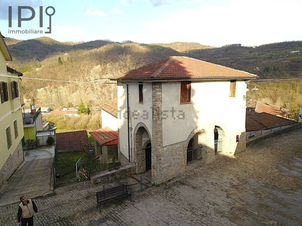 casa indipendente in vendita a Castelletto Uzzone