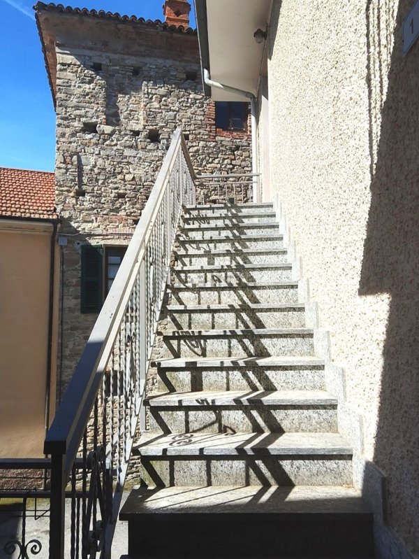 appartamento in vendita a Castelletto Uzzone