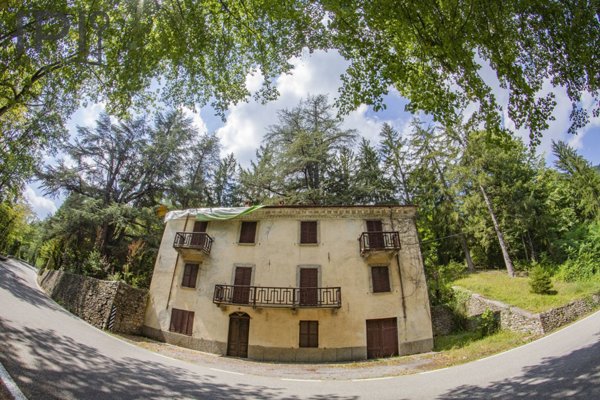 casa indipendente in vendita a Castelletto Uzzone