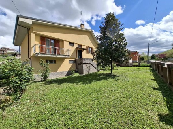 casa indipendente in vendita a Castellinaldo d'Alba