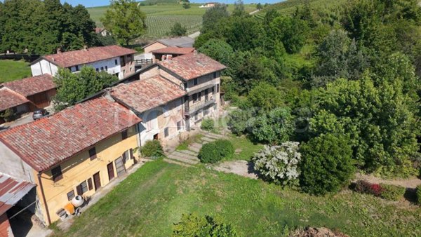 casa indipendente in vendita a Castellinaldo d'Alba