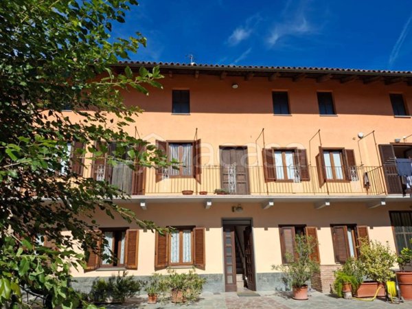casa indipendente in vendita a Castellinaldo d'Alba