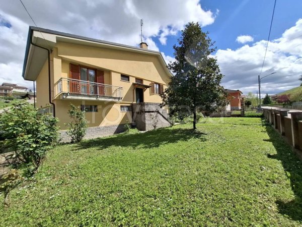 casa indipendente in vendita a Castellinaldo d'Alba