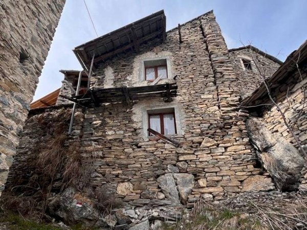 casa indipendente in vendita a Castelmagno in zona Chiappi