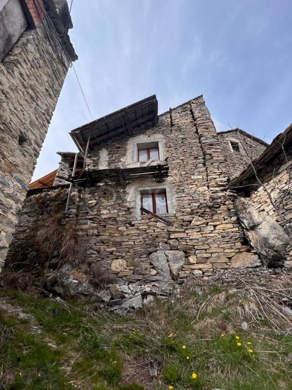 baita in vendita a Castelmagno in zona Chiappi