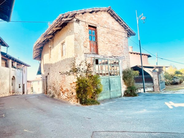 casa indipendente in vendita a Castiglione Falletto