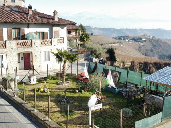 appartamento in vendita a Castiglione Tinella