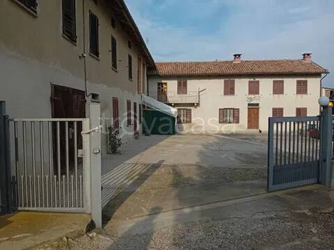 casa indipendente in vendita a Castiglione Tinella in zona San Martino