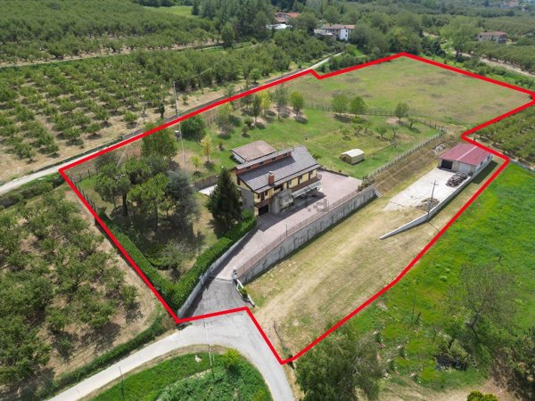 casa indipendente in vendita a Castino