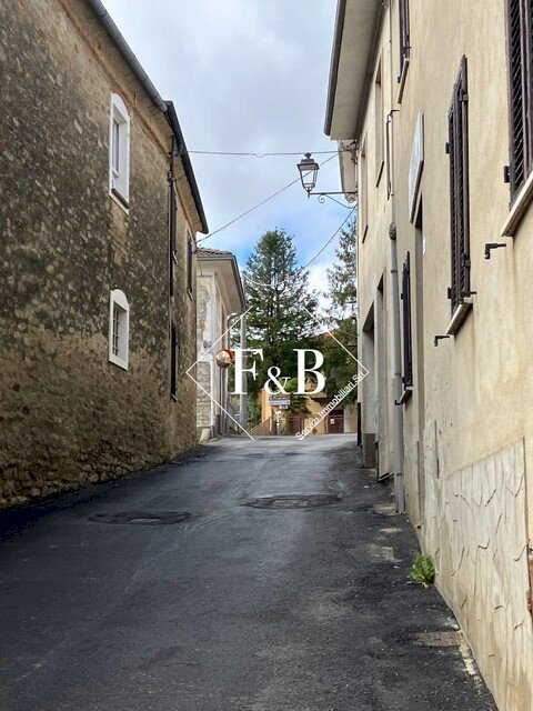 casa indipendente in vendita a Castino