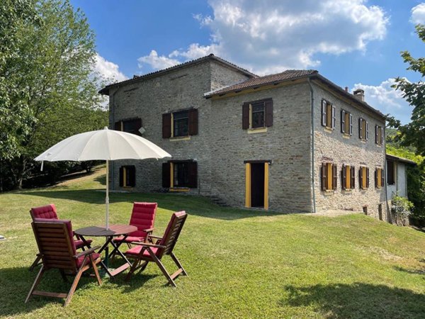 casa indipendente in vendita a Castino