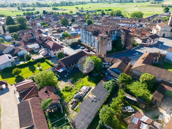 casa indipendente in vendita a Cavallerleone