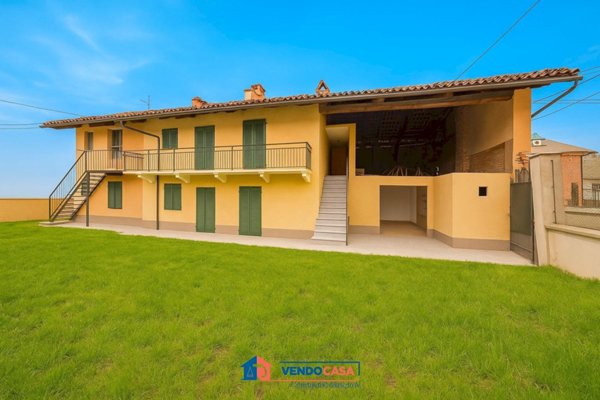 casa indipendente in vendita a Cavallerleone