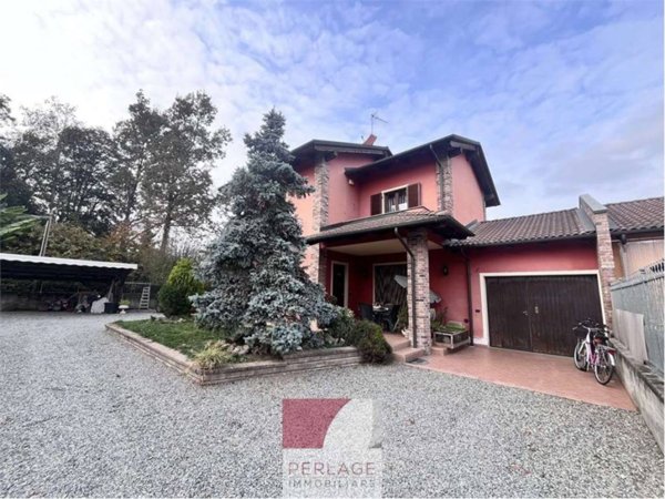 casa indipendente in vendita a Cavallerleone