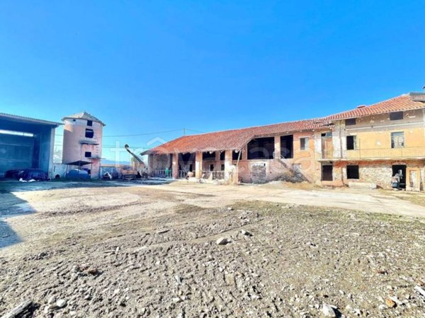 casale in vendita a Cavallermaggiore