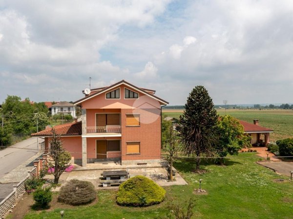 casa indipendente in vendita a Cavallermaggiore