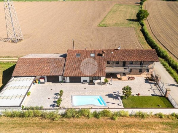 casa indipendente in vendita a Cavallermaggiore