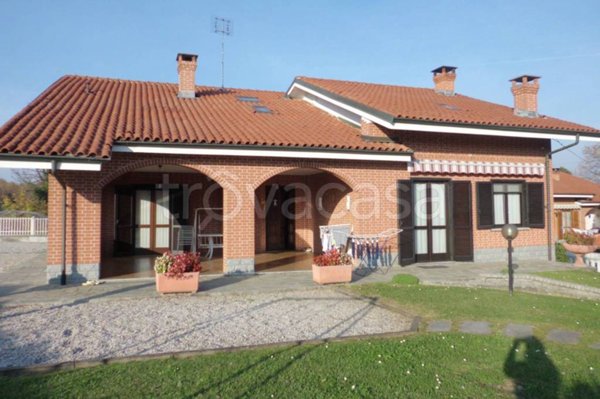 casa indipendente in vendita a Cavallermaggiore