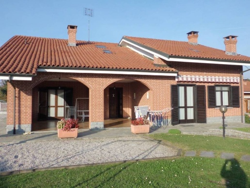 casa indipendente in vendita a Cavallermaggiore