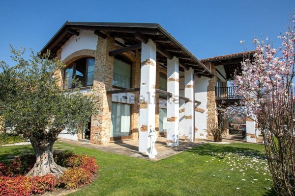casa indipendente in vendita a Cavallermaggiore