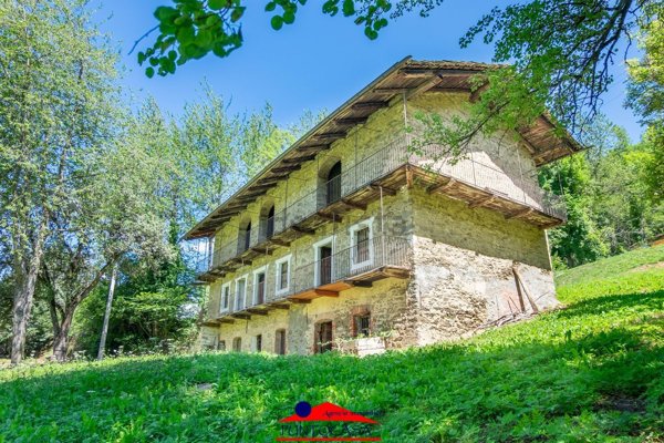 appartamento in vendita a Celle di Macra in zona Paschero