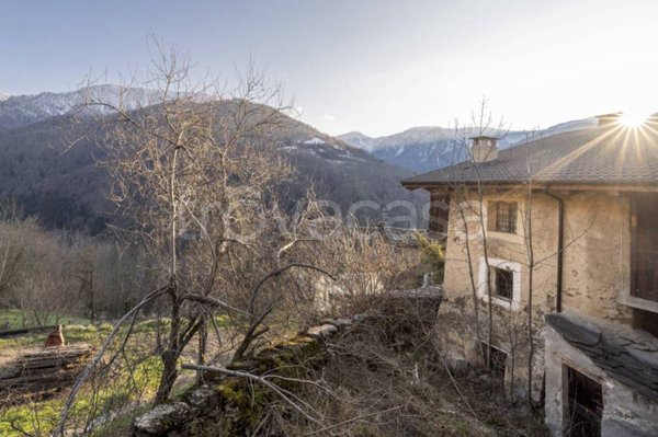 appartamento in vendita a Celle di Macra in zona Bassura