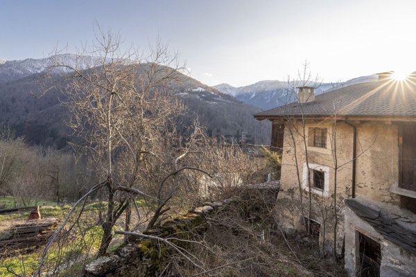 appartamento in vendita a Celle di Macra in zona Bassura