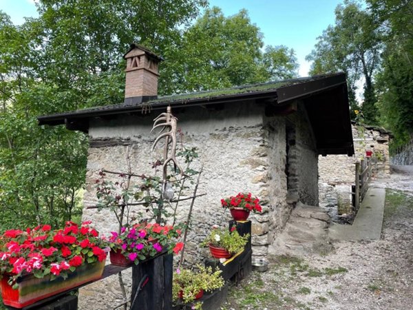 casa indipendente in vendita a Celle di Macra in zona Bassura