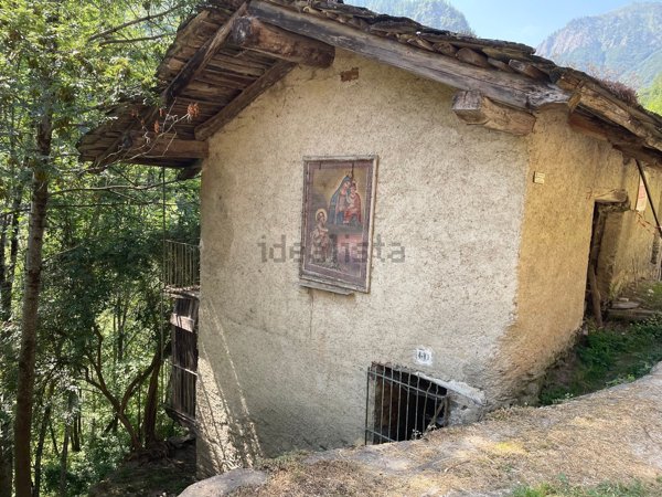 appartamento in vendita a Celle di Macra in zona Sagna