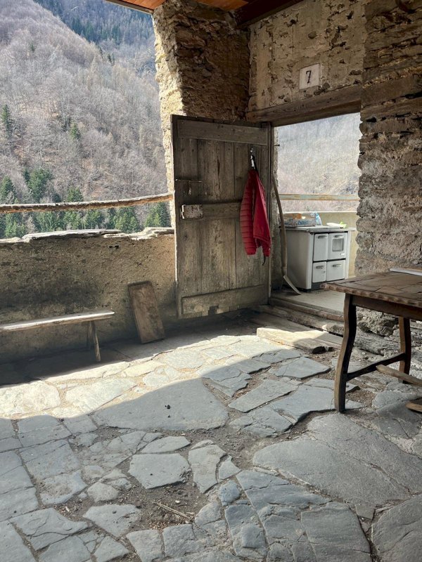 baita in vendita a Celle di Macra in zona Albornetto