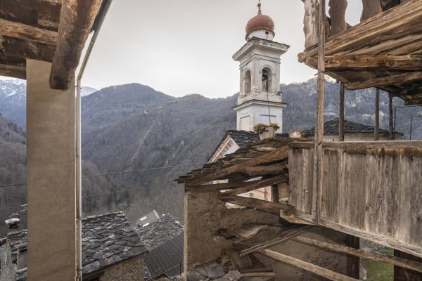 casa semindipendente in vendita a Celle di Macra in zona Bassura