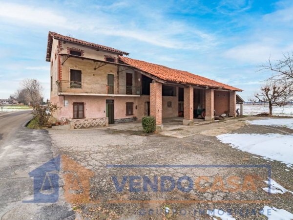 casa indipendente in vendita a Centallo in zona Roata Chiusani