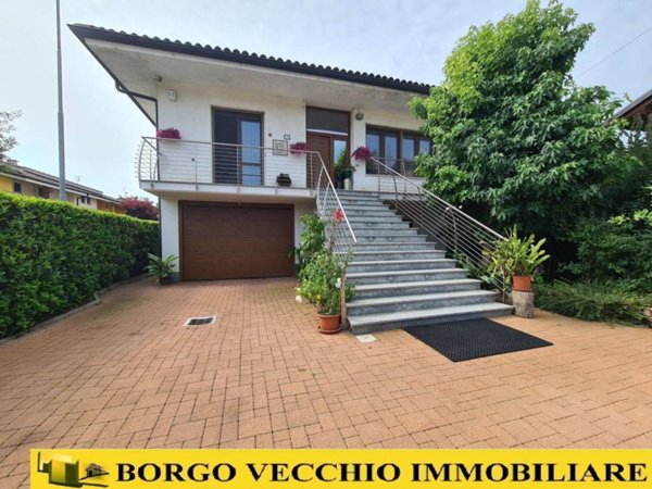 casa indipendente in vendita a Centallo
