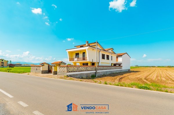 casa indipendente in vendita a Centallo in zona San Biagio