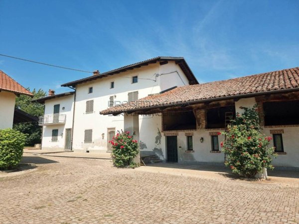casa indipendente in vendita a Centallo