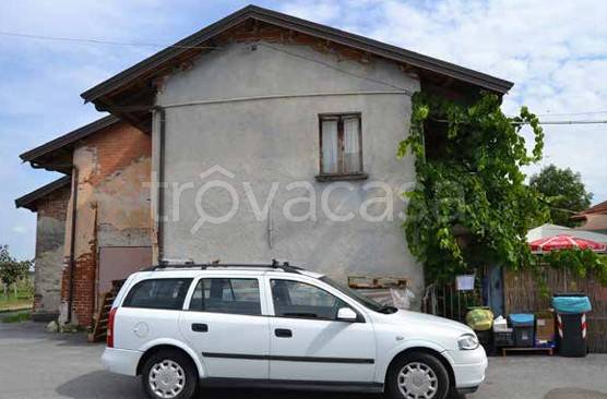 casa indipendente in vendita a Centallo in zona San Biagio