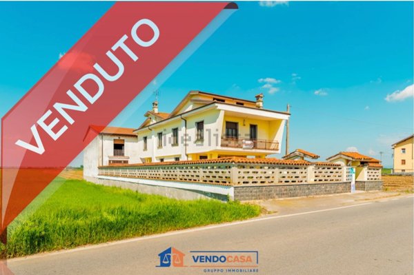 casa indipendente in vendita a Centallo in zona San Biagio