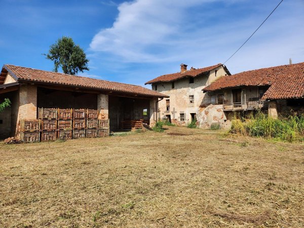 casale in vendita a Centallo