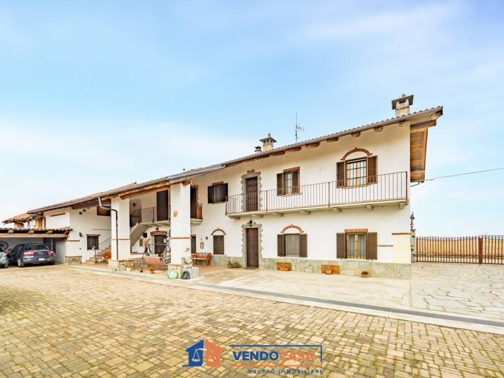 casa indipendente in vendita a Centallo