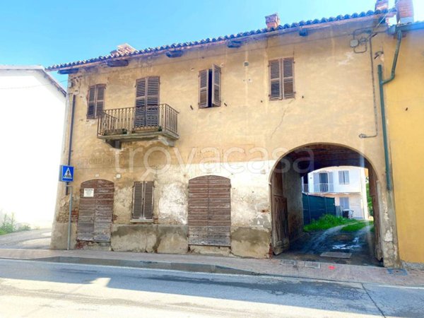 casa indipendente in vendita a Ceresole Alba