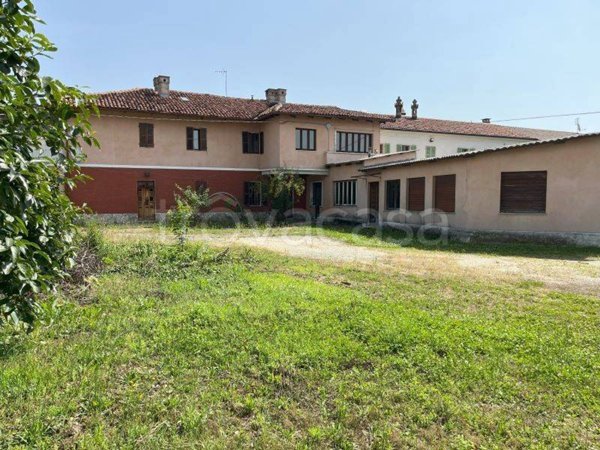 casa indipendente in vendita a Ceresole Alba