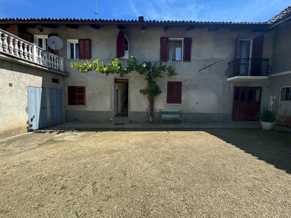casa indipendente in vendita a Ceresole Alba