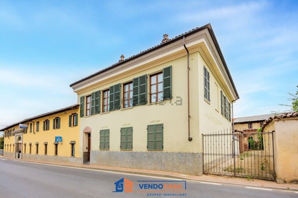 casa indipendente in vendita a Ceresole Alba