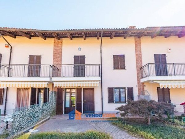 casa indipendente in vendita a Ceresole Alba